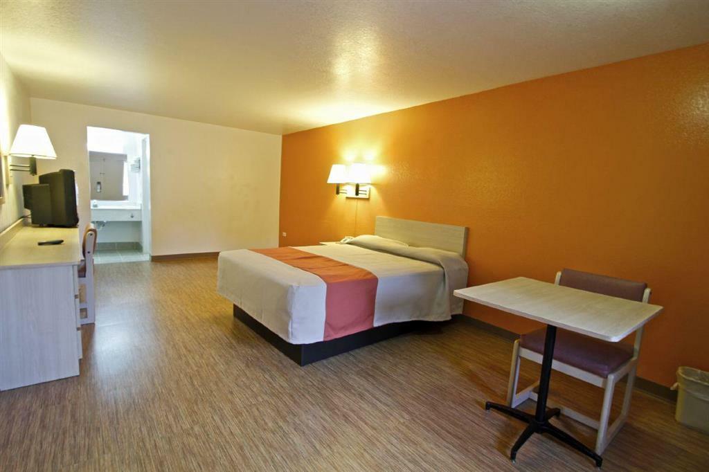 Motel 6-Raleigh, Nc - Кері Номер фото